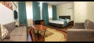 Отель Rich Hotel Бишкек Улучшенный четырехместный номер-2